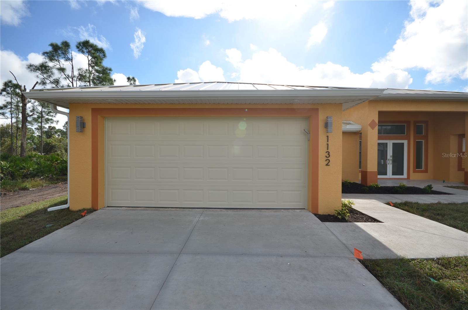 1132 Edelweiss St E Property Photo 3