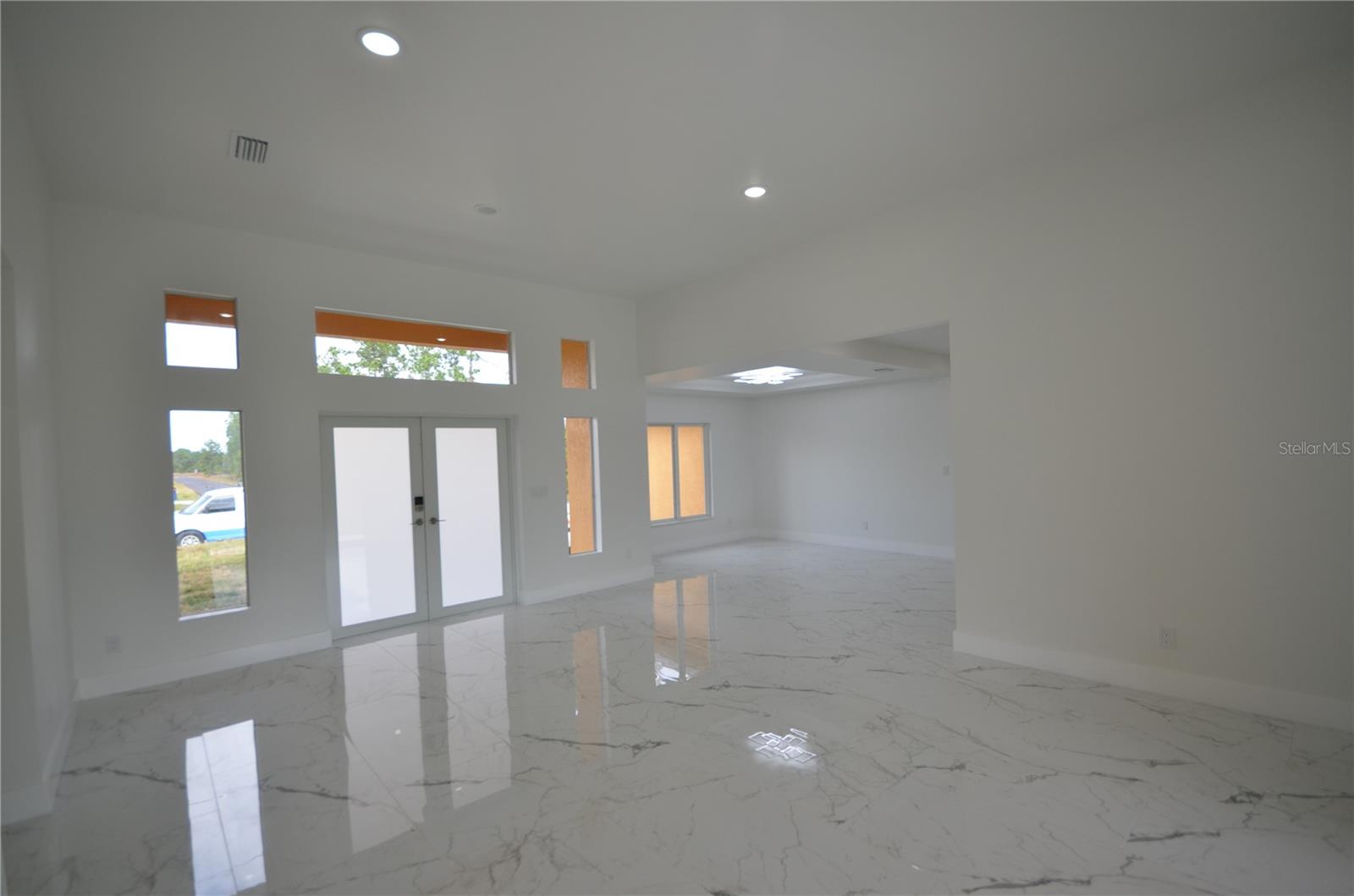 1132 Edelweiss St E Property Photo 6