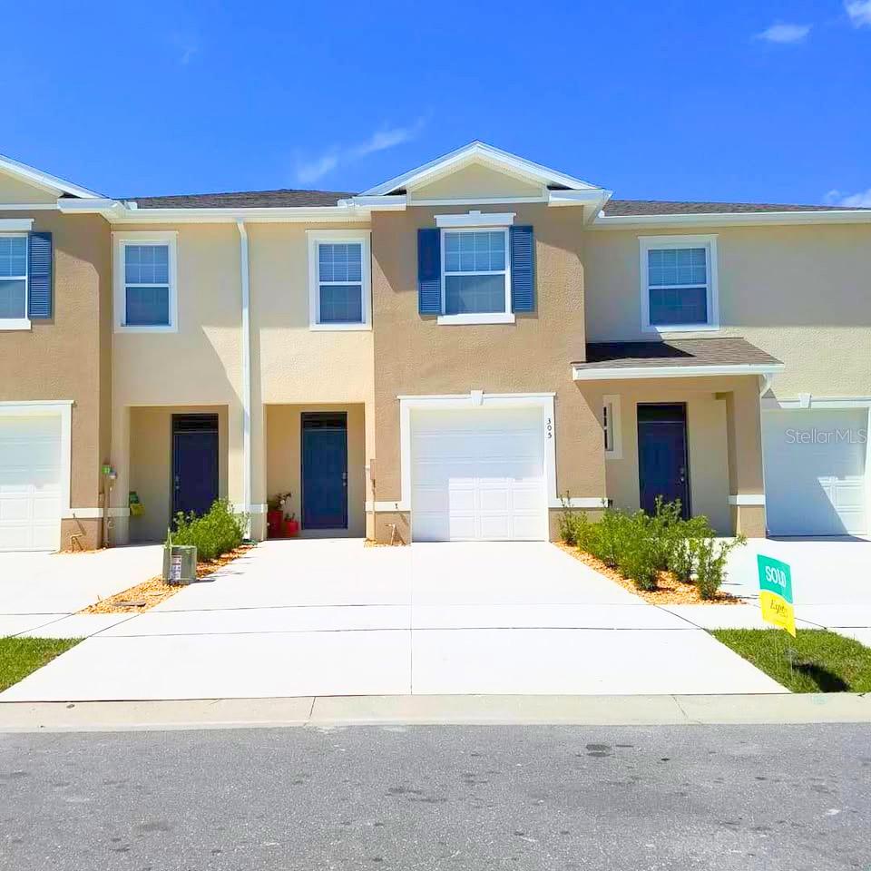 305 Feltrim Reserve Blvd Property Photo 1