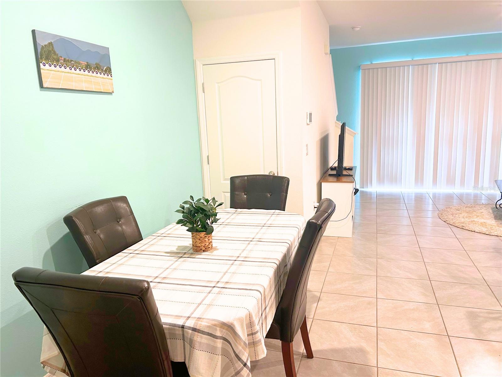 305 Feltrim Reserve Blvd Property Photo 3