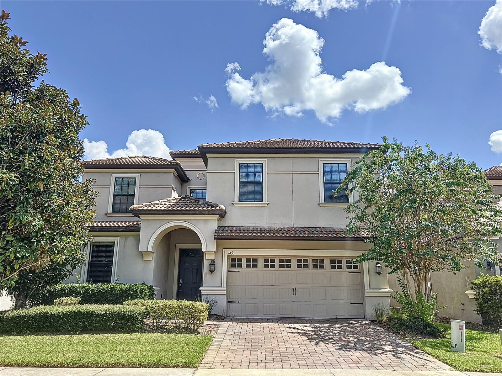 1453 Myrtlewood St Property Photo 5