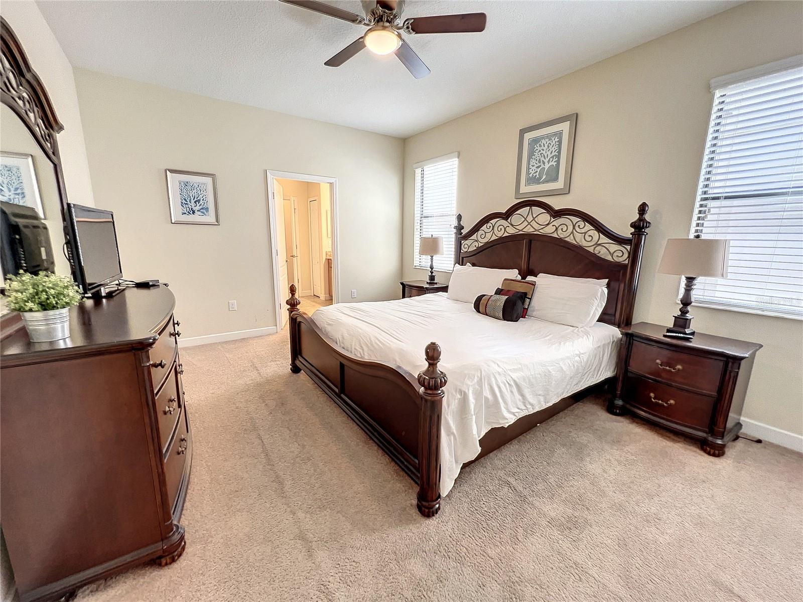 1453 Myrtlewood St Property Photo 11