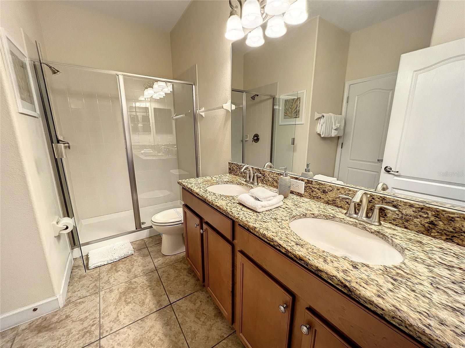 1453 Myrtlewood St Property Photo 12