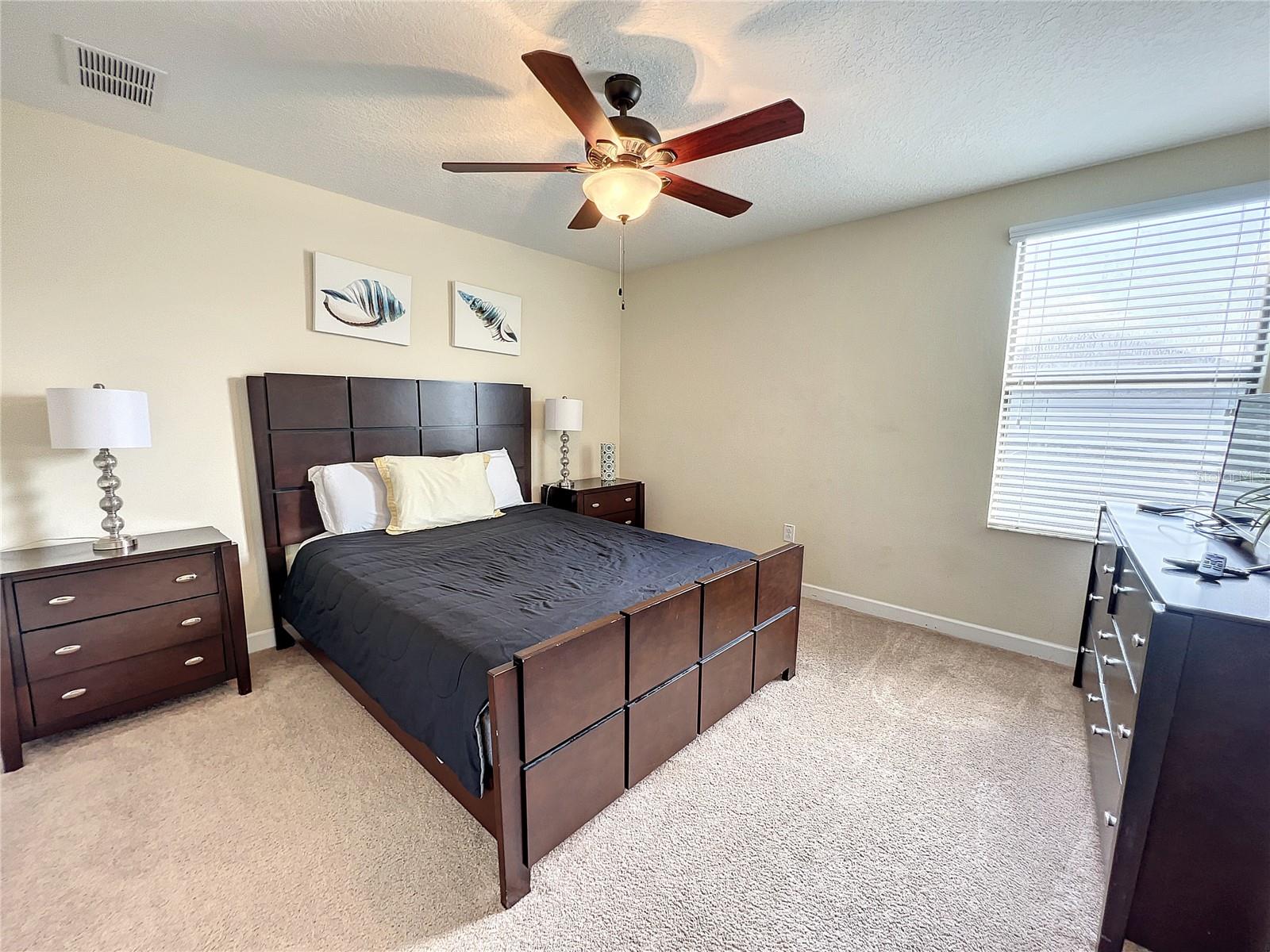 1453 Myrtlewood St Property Photo 18
