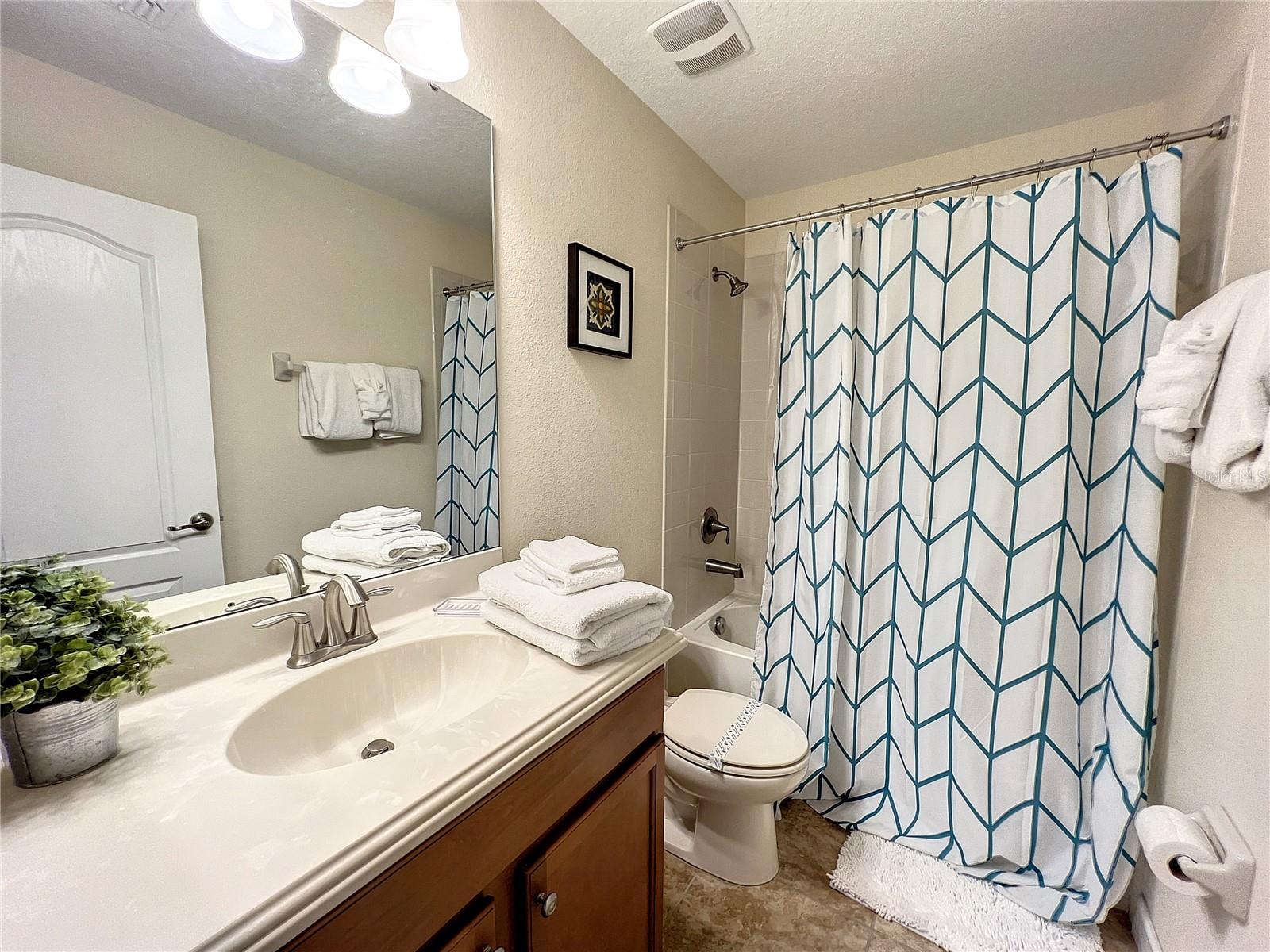 1453 Myrtlewood St Property Photo 21