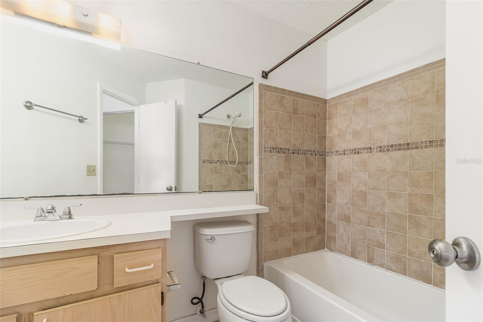 717 Secret Harbor Ln #203 Property Photo 10