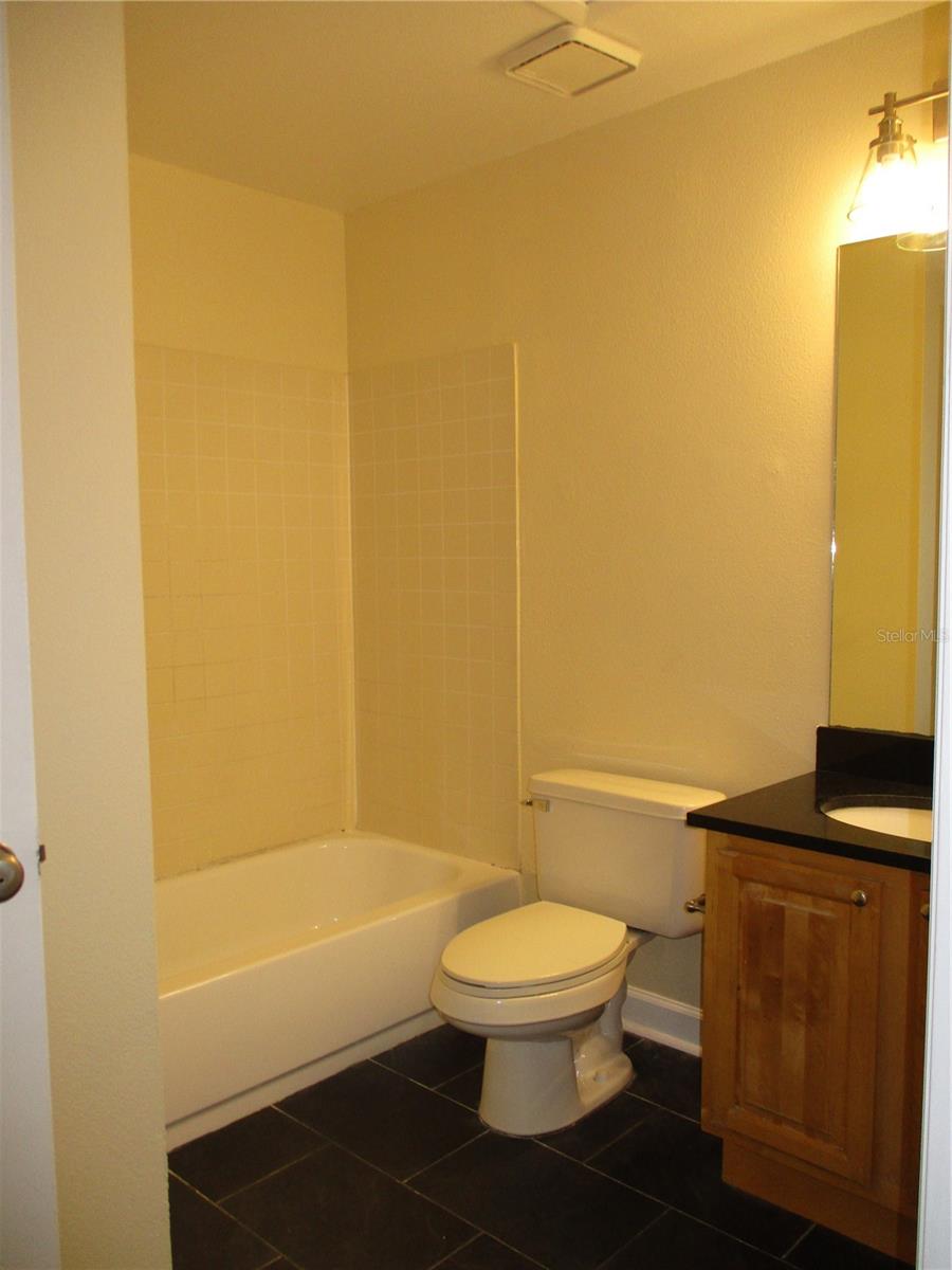 2065 Dixie Belle Dr #n Property Photo 15