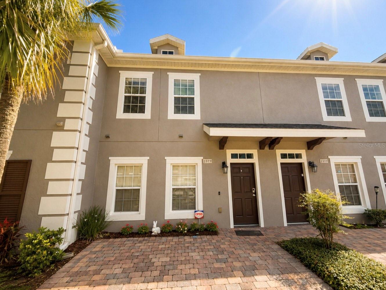 2379 Caravelle Cir Property Photo 1