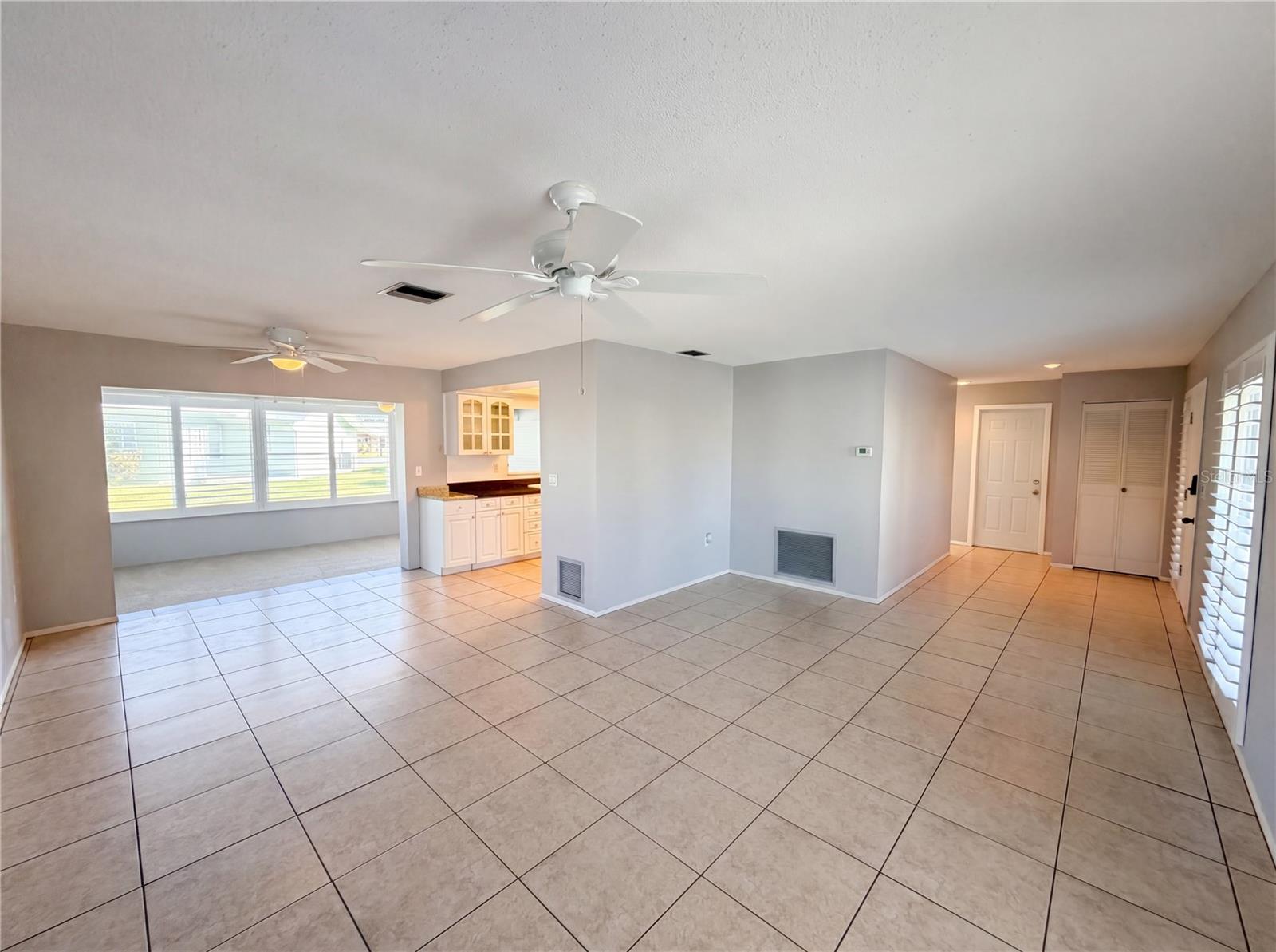 4561 Great Lakes Dr S Property Photo 7