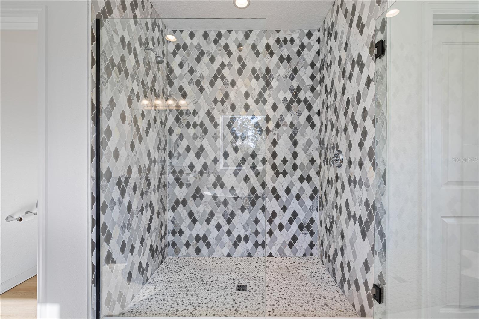 6422 Trailblaze Bnd Property Photo 46
