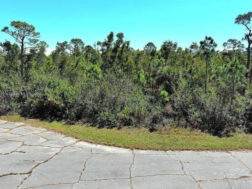 O6405960 Property Photo 1