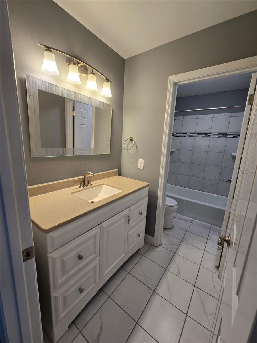 1118 Villa Ln #s Property Photo 10