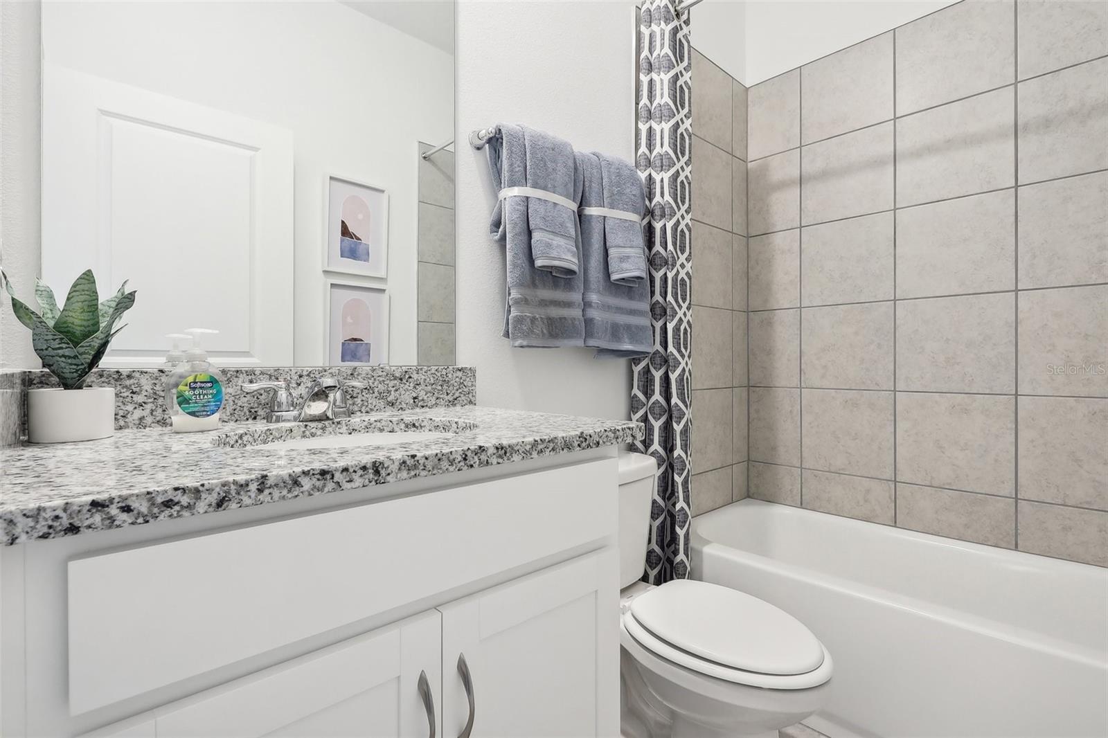 819 Pebble Crest Ln Property Photo 12