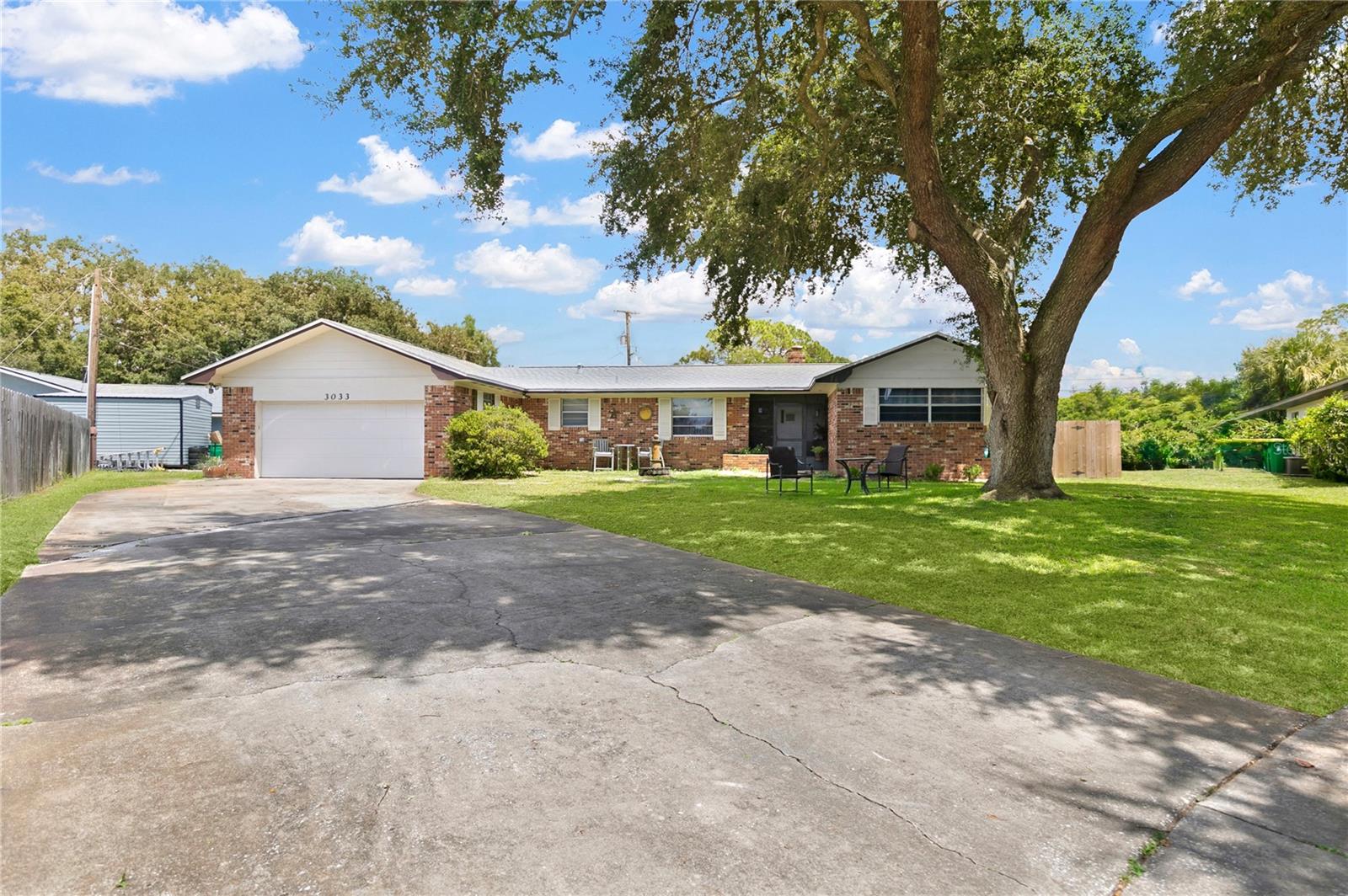 3033 Devon Ct Property Photo 1