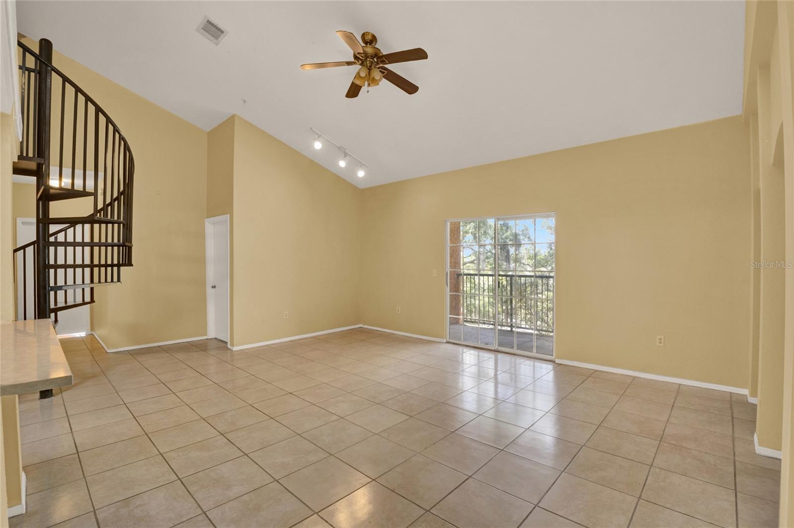 1325 Rotonda Pt #337 Property Photo 3