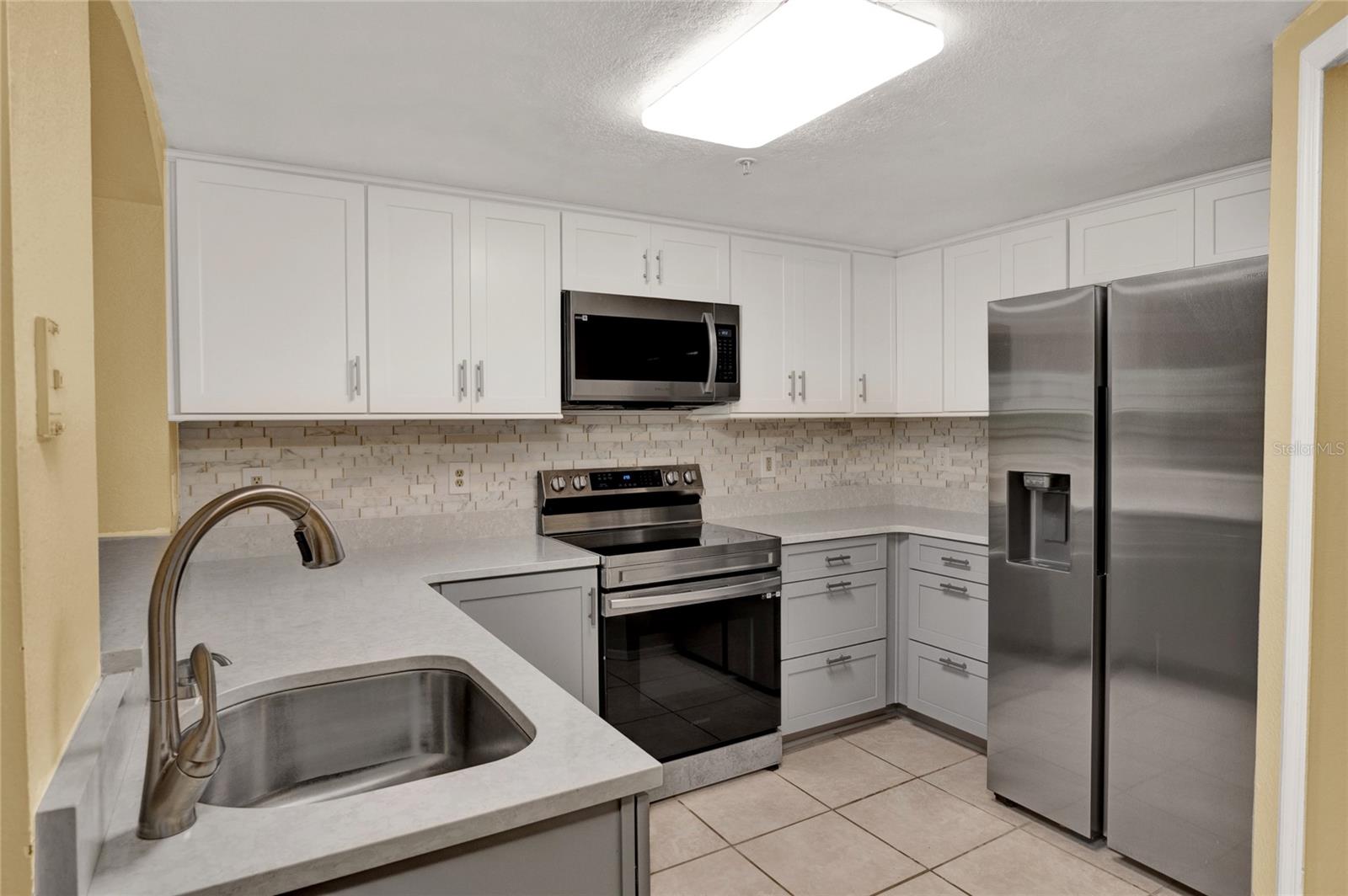 1325 Rotonda Pt #337 Property Photo 9
