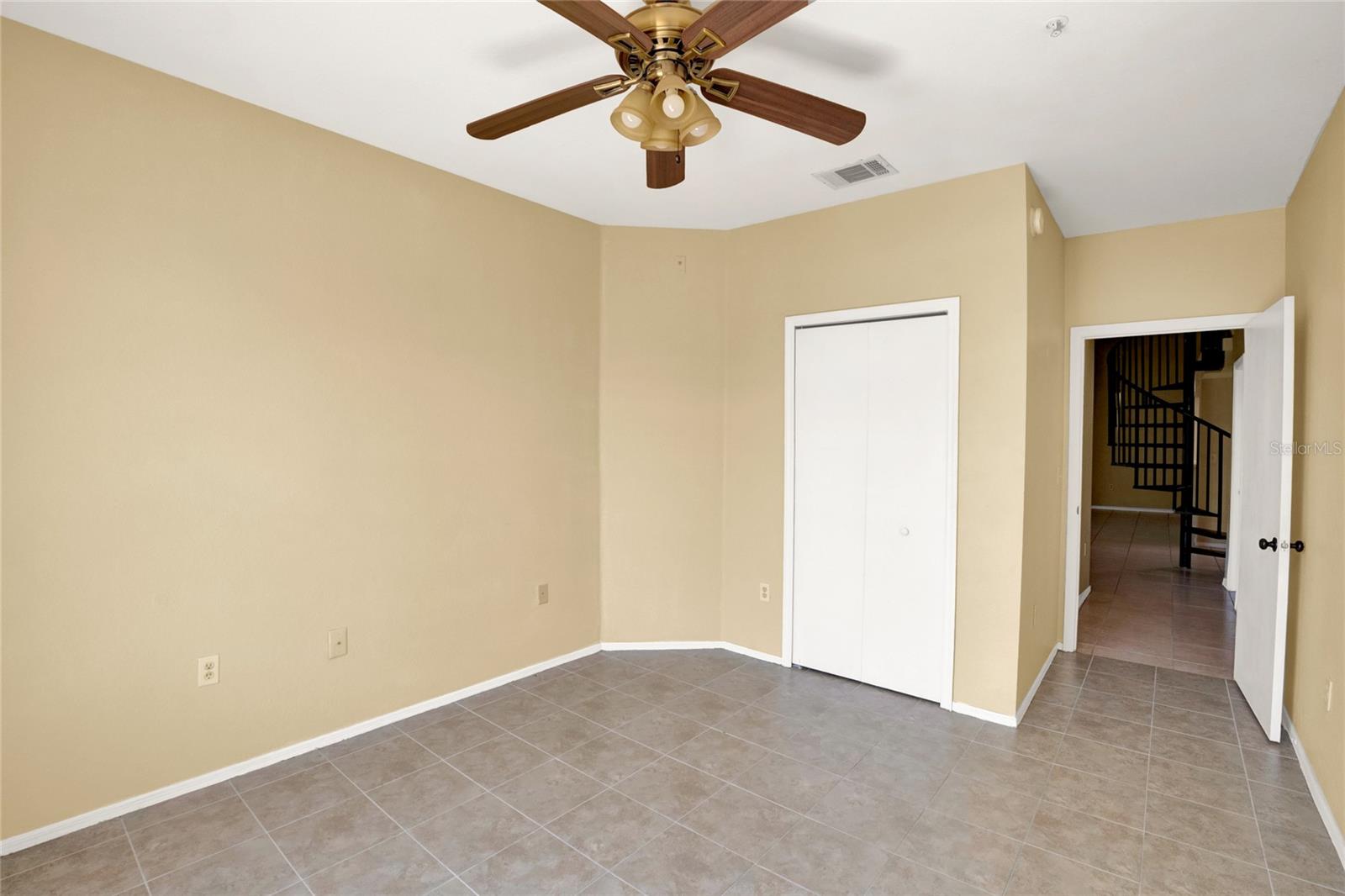 1325 Rotonda Pt #337 Property Photo 15