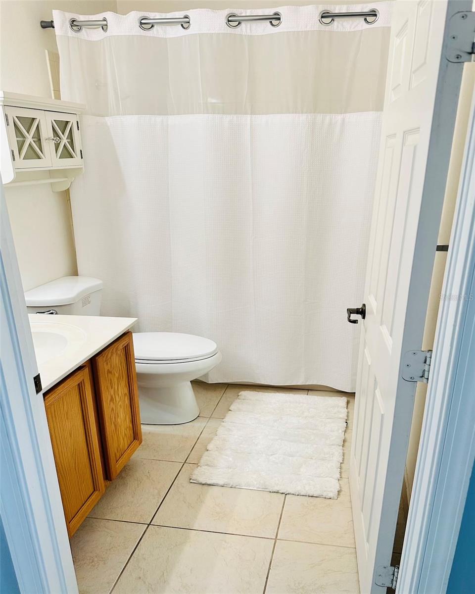 1852 77th Dr Property Photo 9