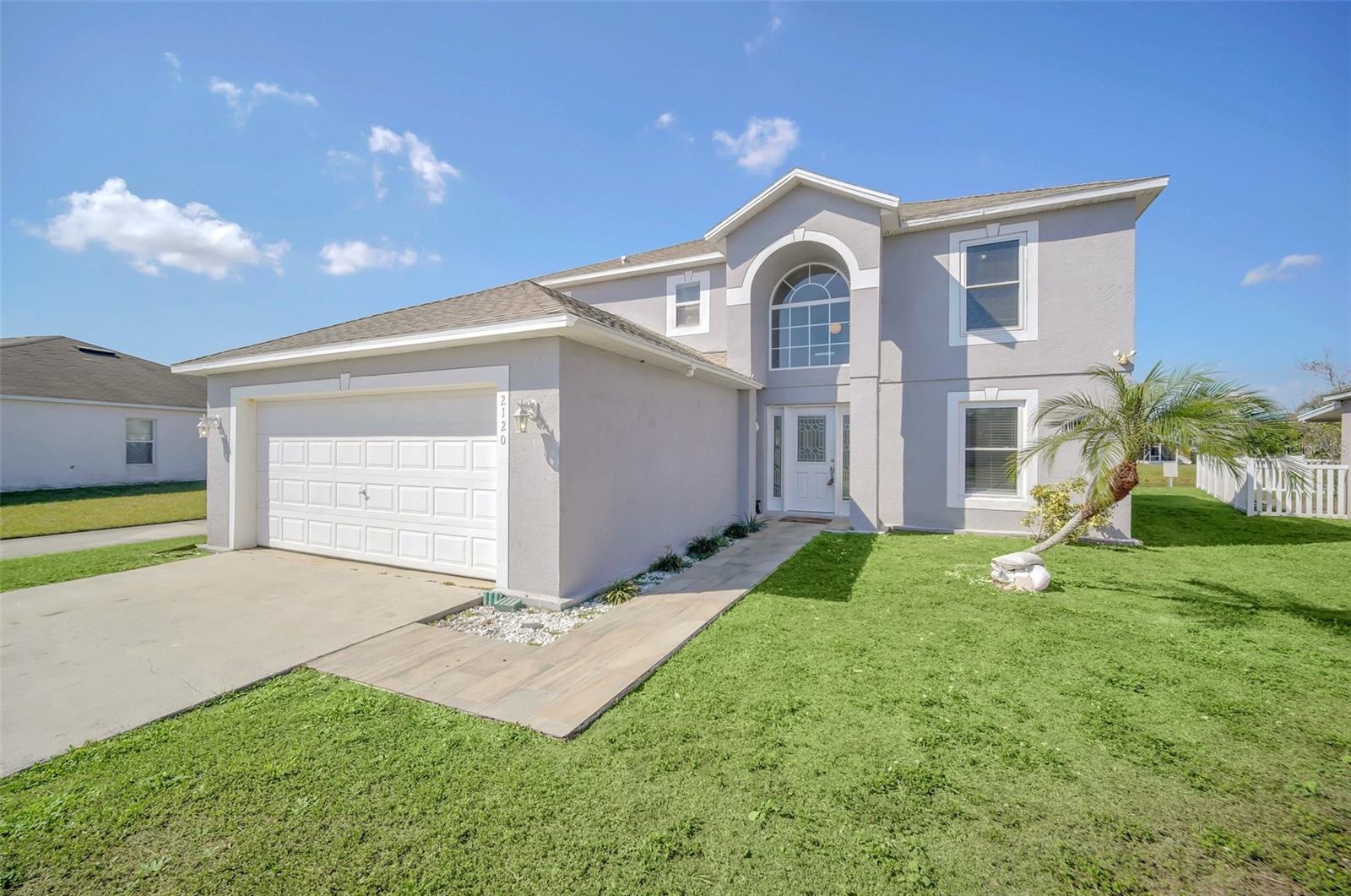 2120 Marisol Loop Property Photo 2