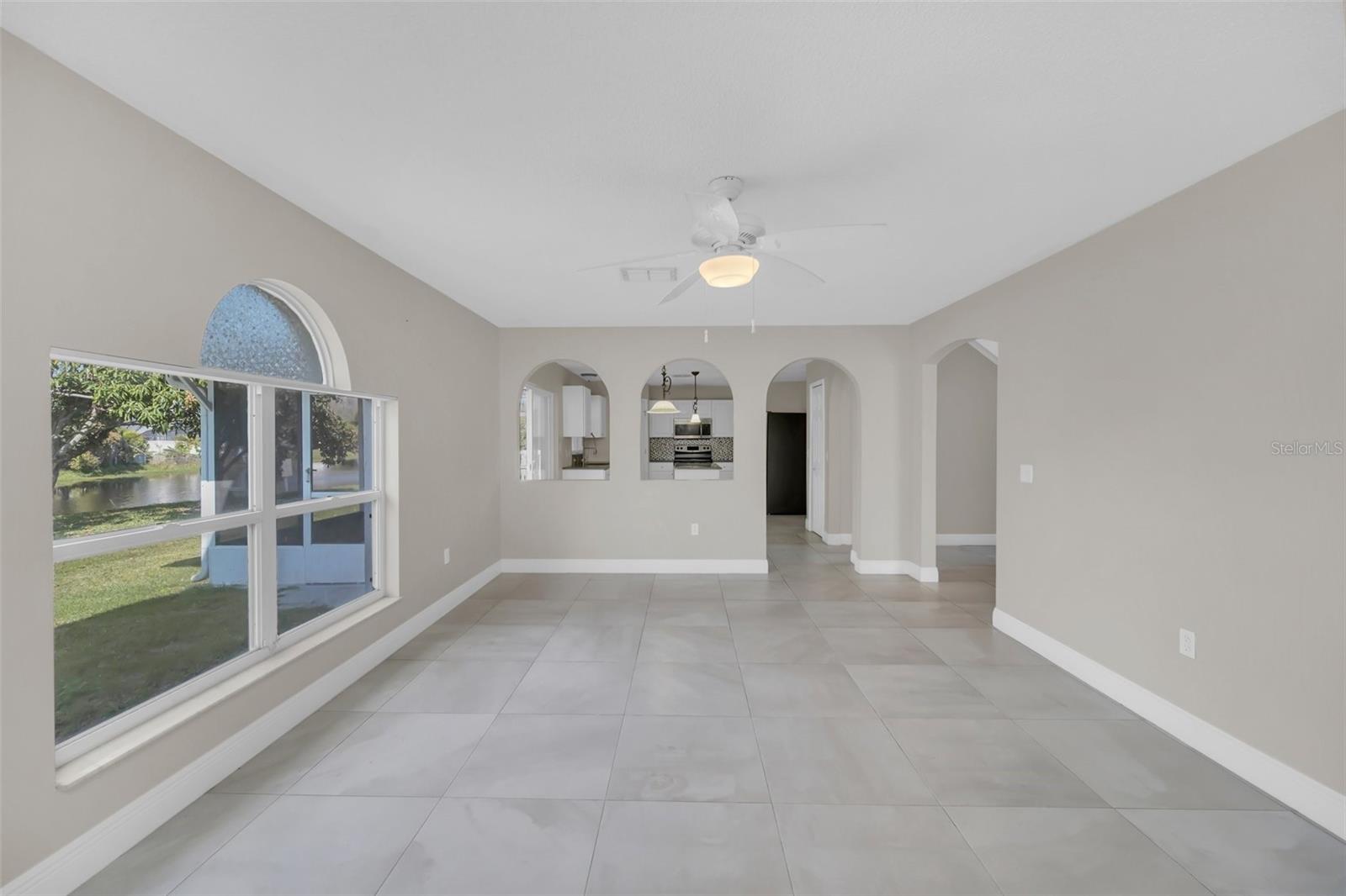 2120 Marisol Loop Property Photo 23