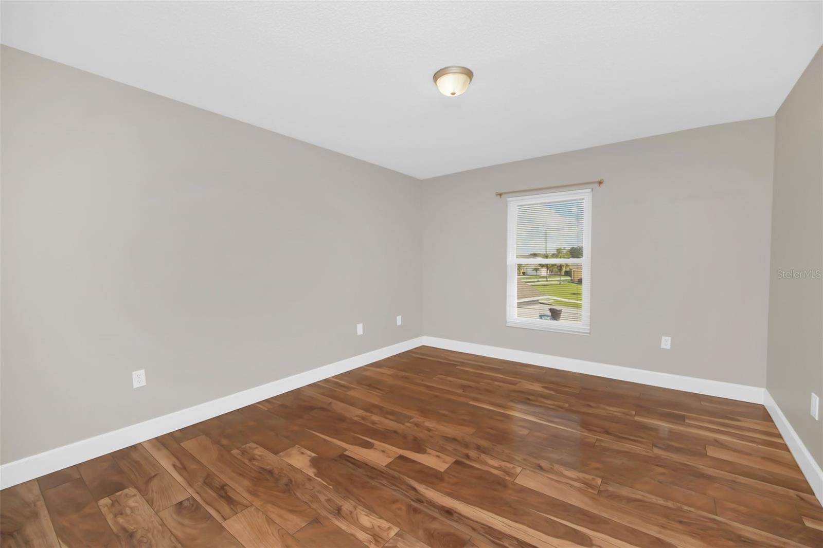 2120 Marisol Loop Property Photo 38