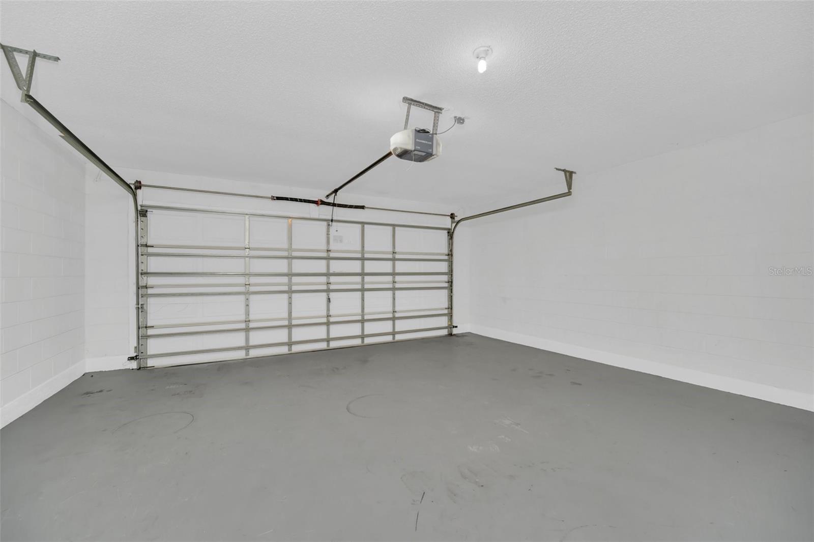 2120 Marisol Loop Property Photo 41
