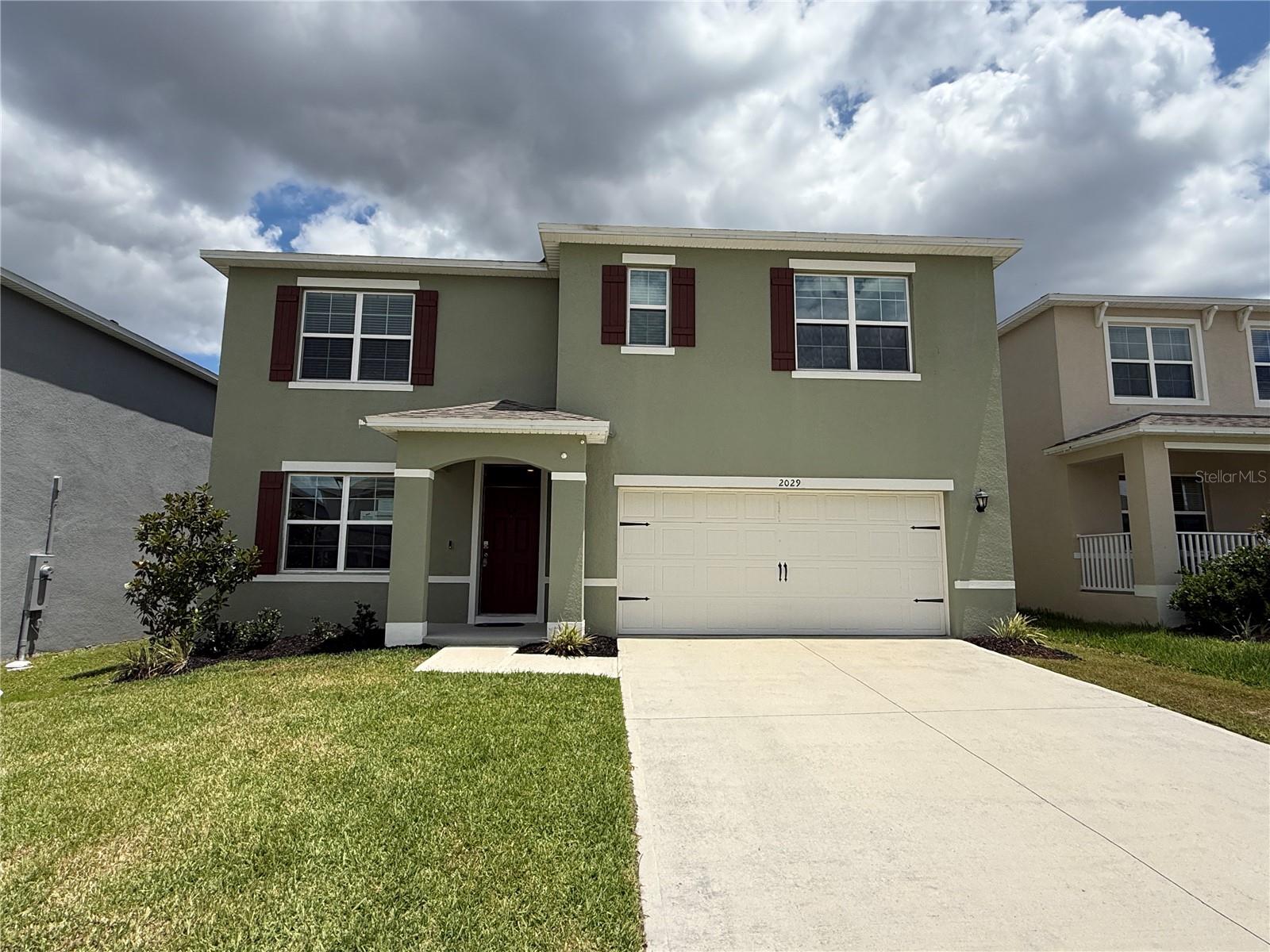 2029 MAPLE RIDGE DR