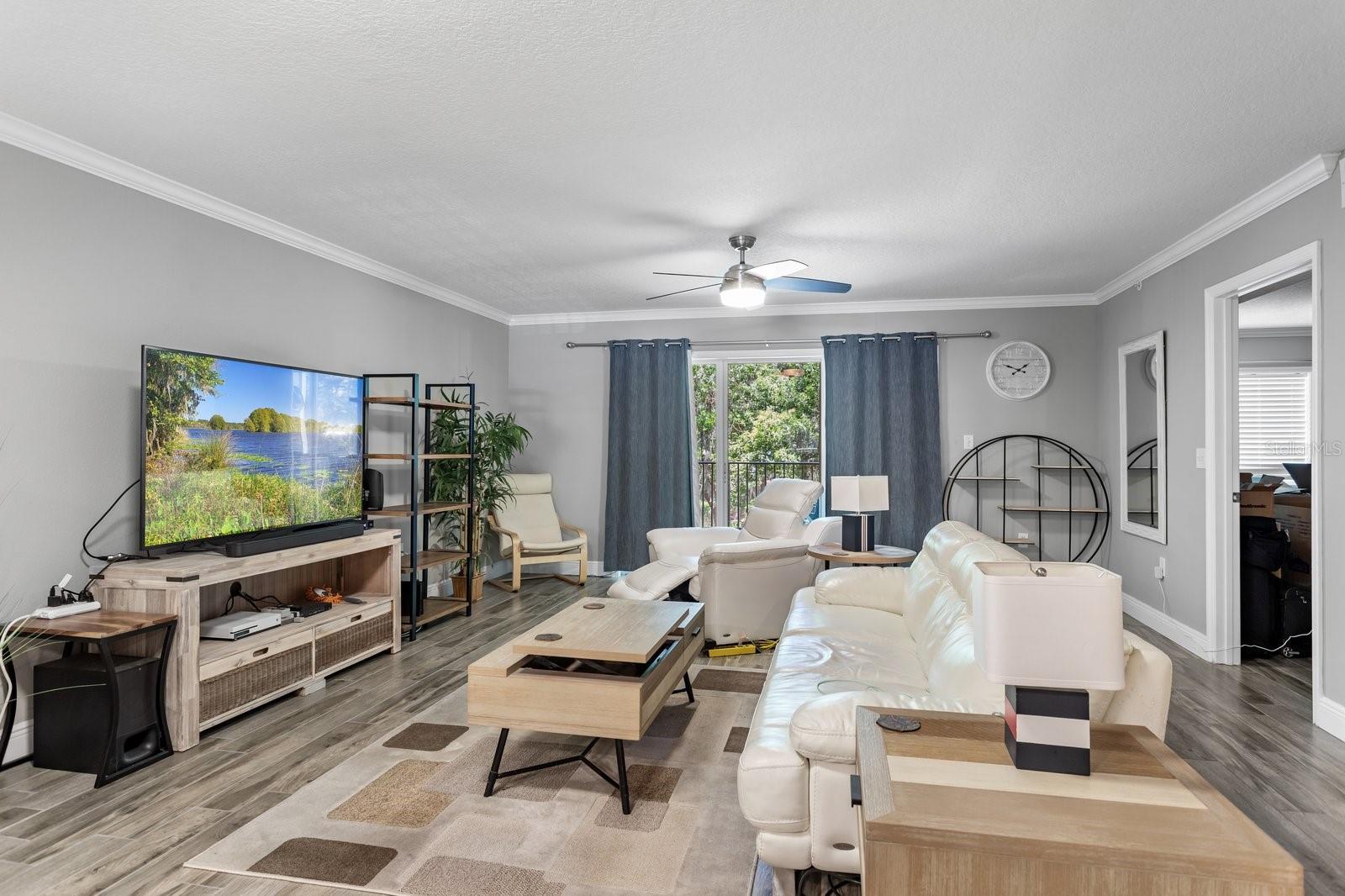 1150 CARMEL CIR #106