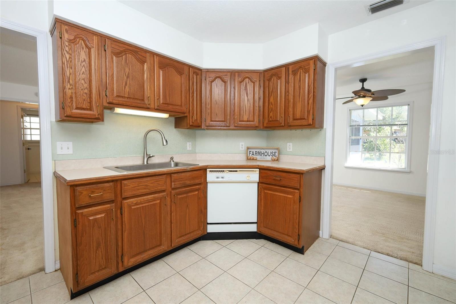 1932 Monterey Dr Property Photo 19