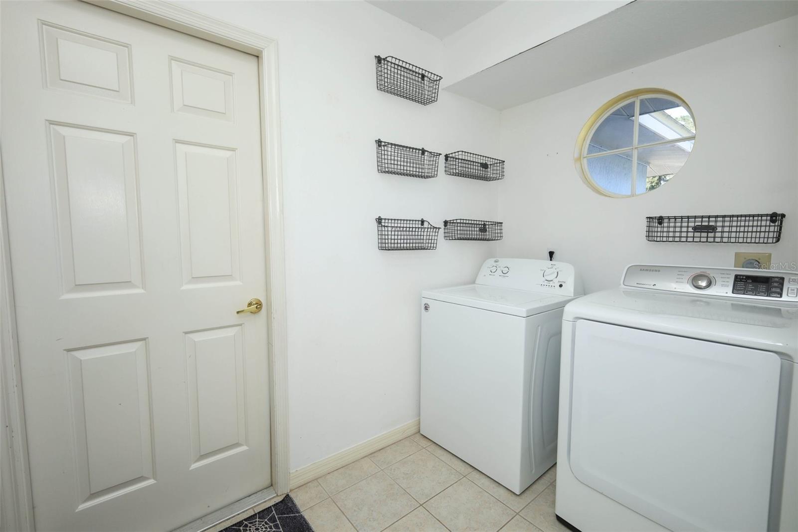 1932 Monterey Dr Property Photo 23