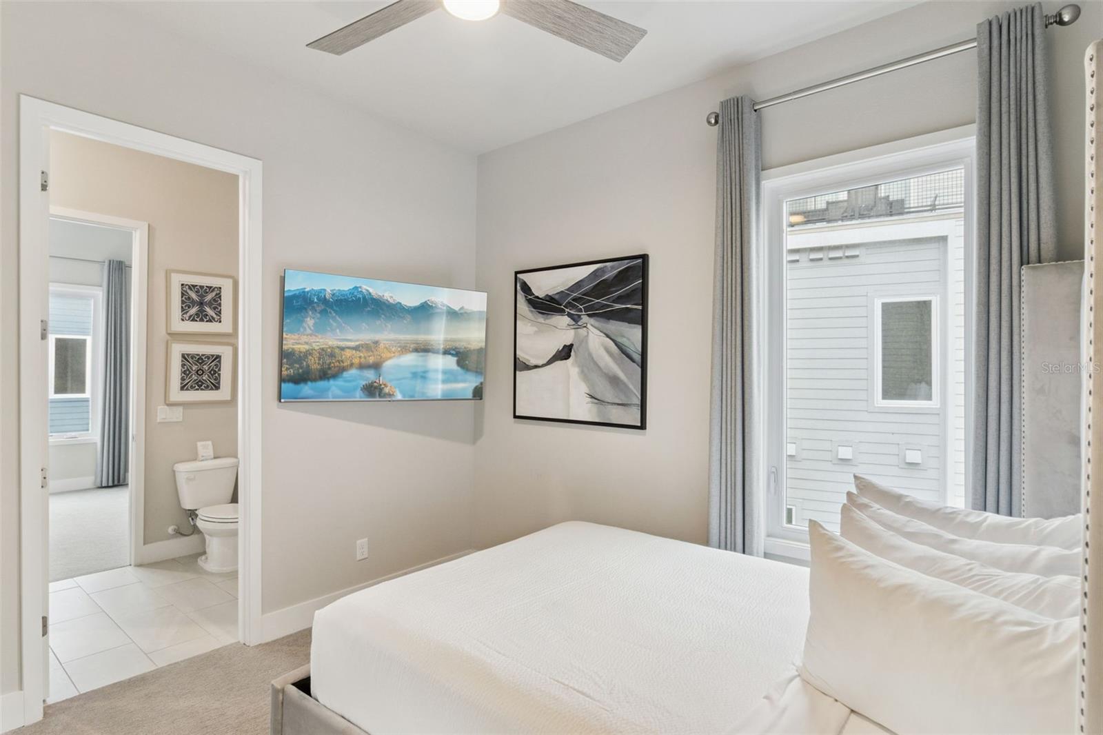 7760 Sandy Ridge Dr #214 Property Photo 29