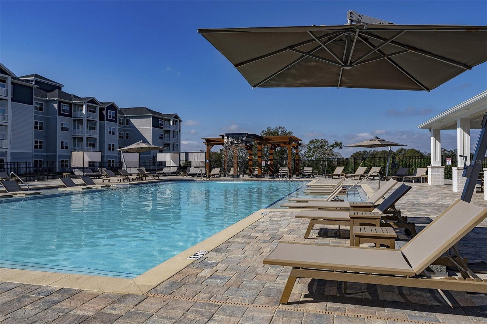 1015 LAKE FOREST BLVD #A4 Property Photo 1