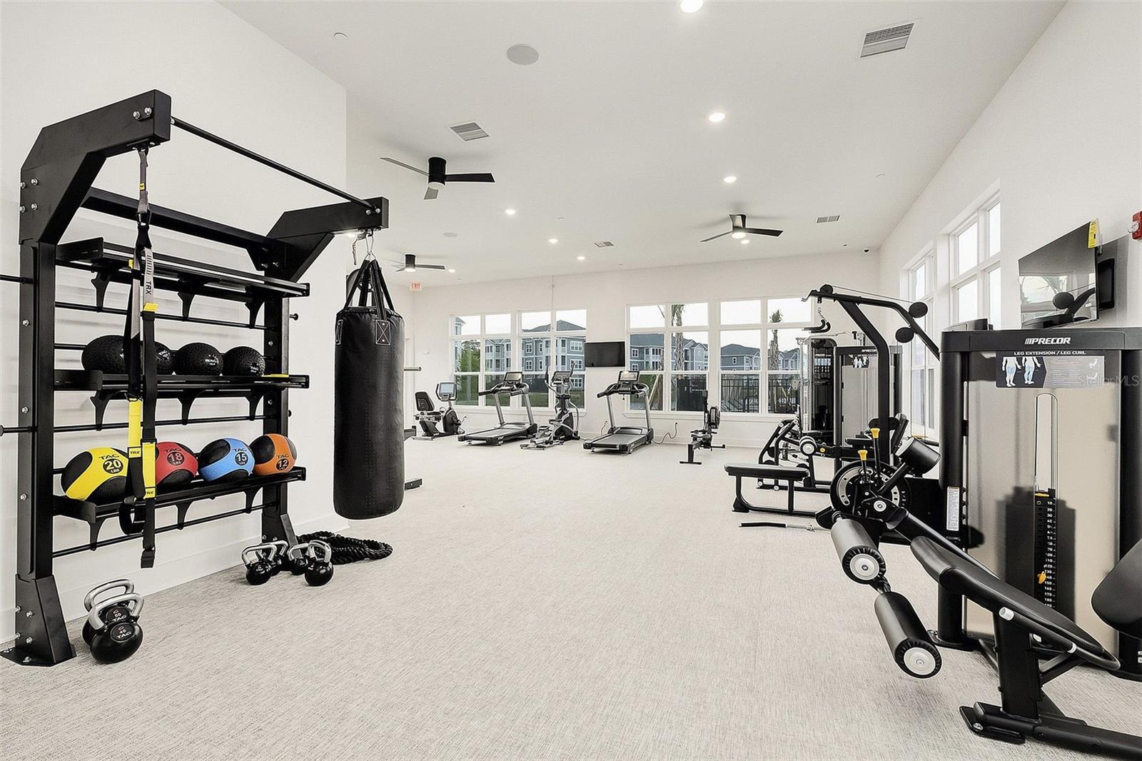 1015 Lake Forest Blvd #a4 Property Photo 9