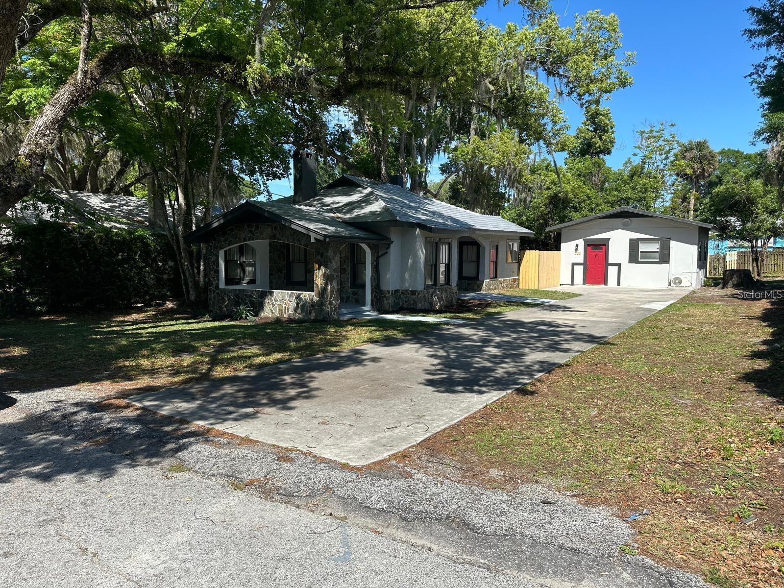 221 N Julia Ave Property Photo 38