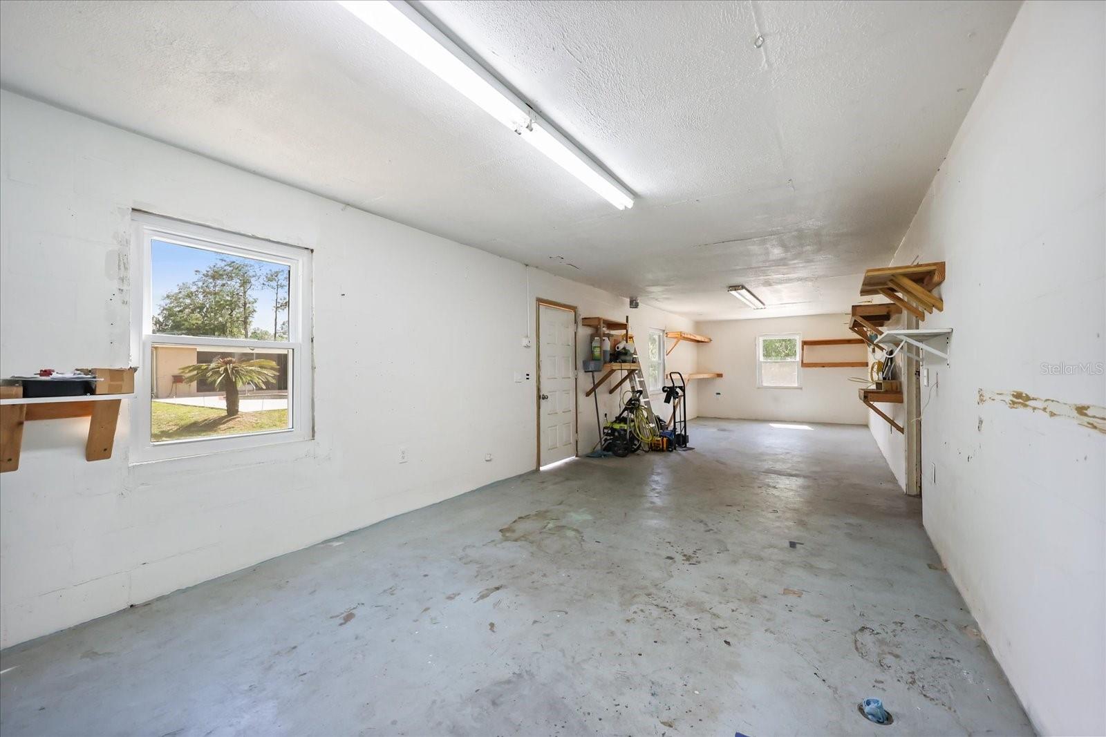 20963 E Colonial Dr Property Photo 40