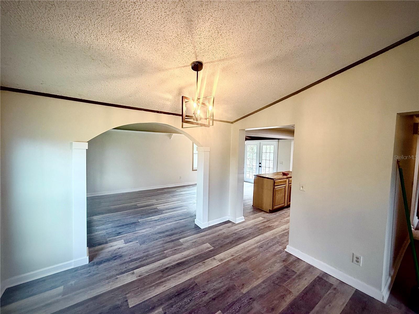 375 Pine Woods Rd Property Photo 6