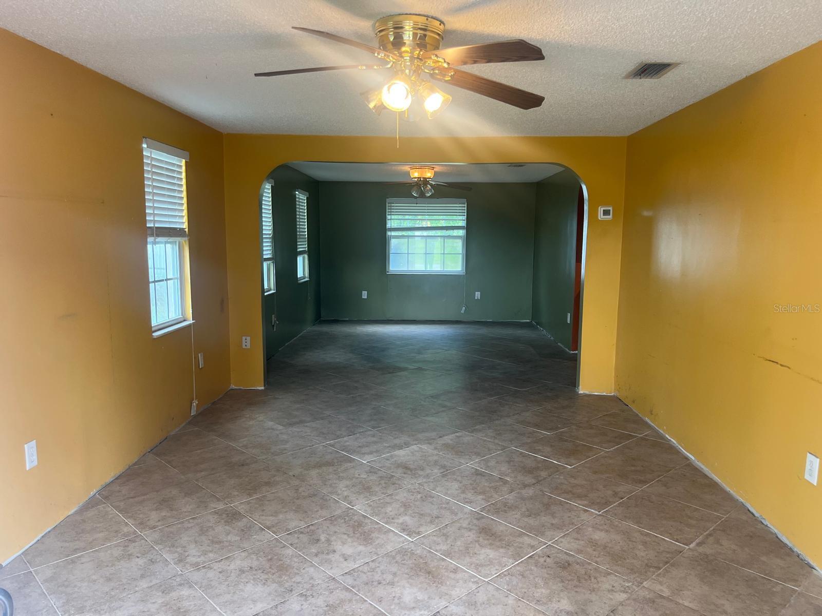 3111 Villa Dr Property Photo 3