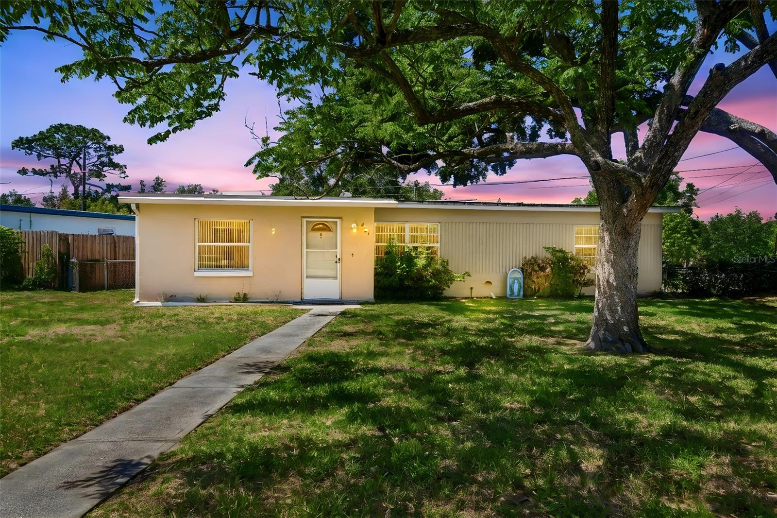 481 KENTIA RD