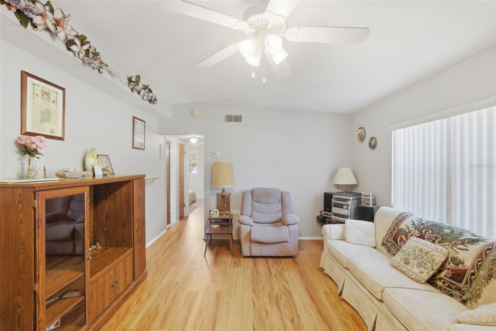 481 Kentia Rd Property Photo 3