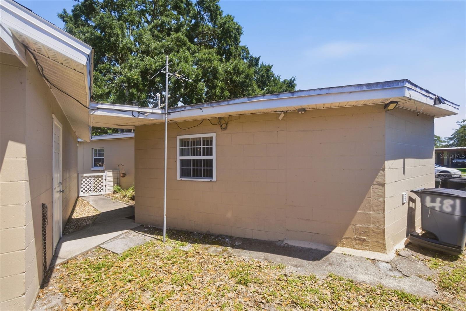 481 Kentia Rd Property Photo 31