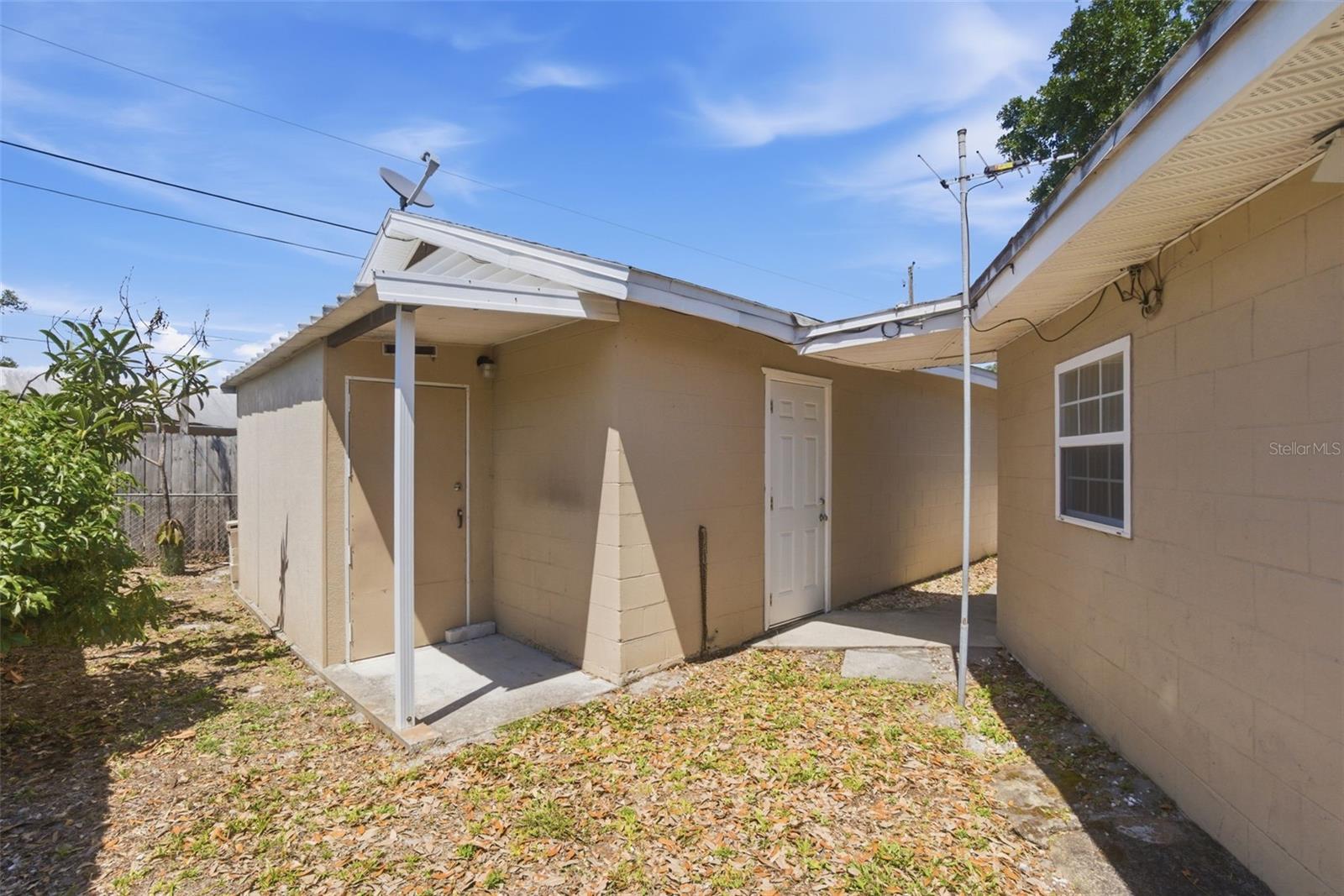 481 Kentia Rd Property Photo 32