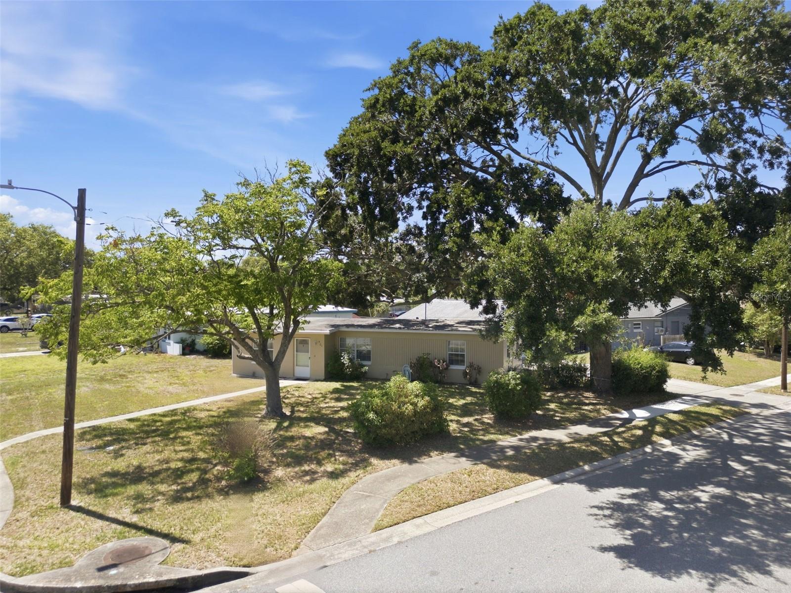 481 Kentia Rd Property Photo 34