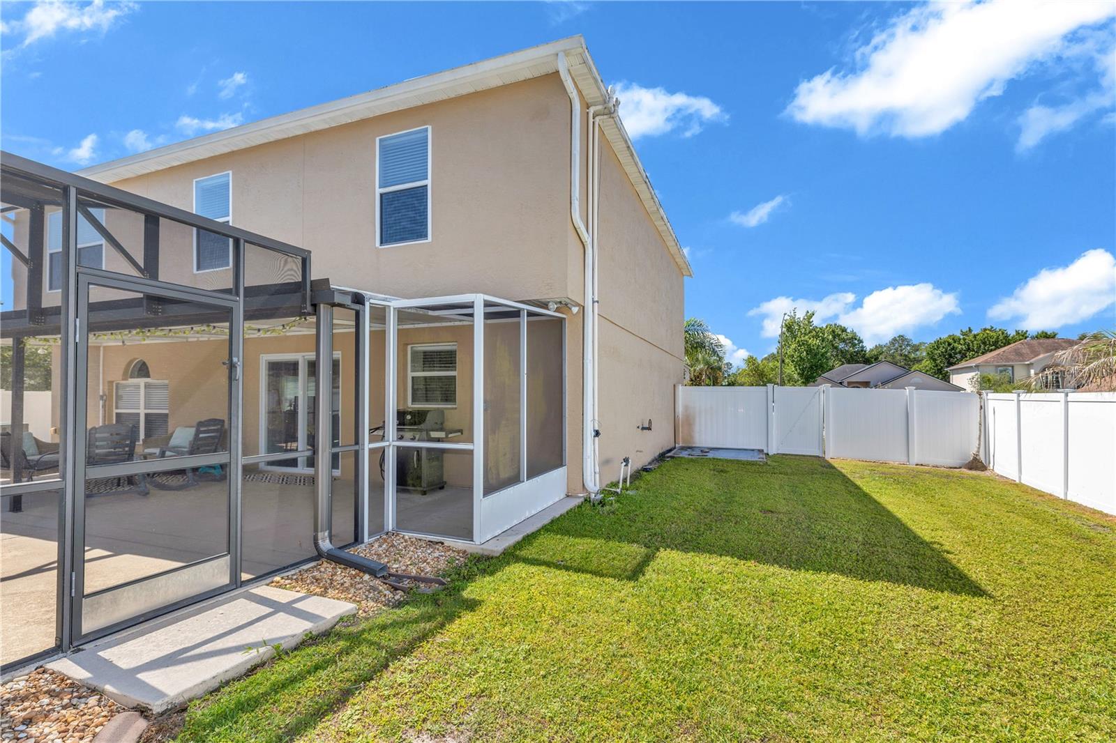 1874 Corner Meadow Cir Property Photo 3