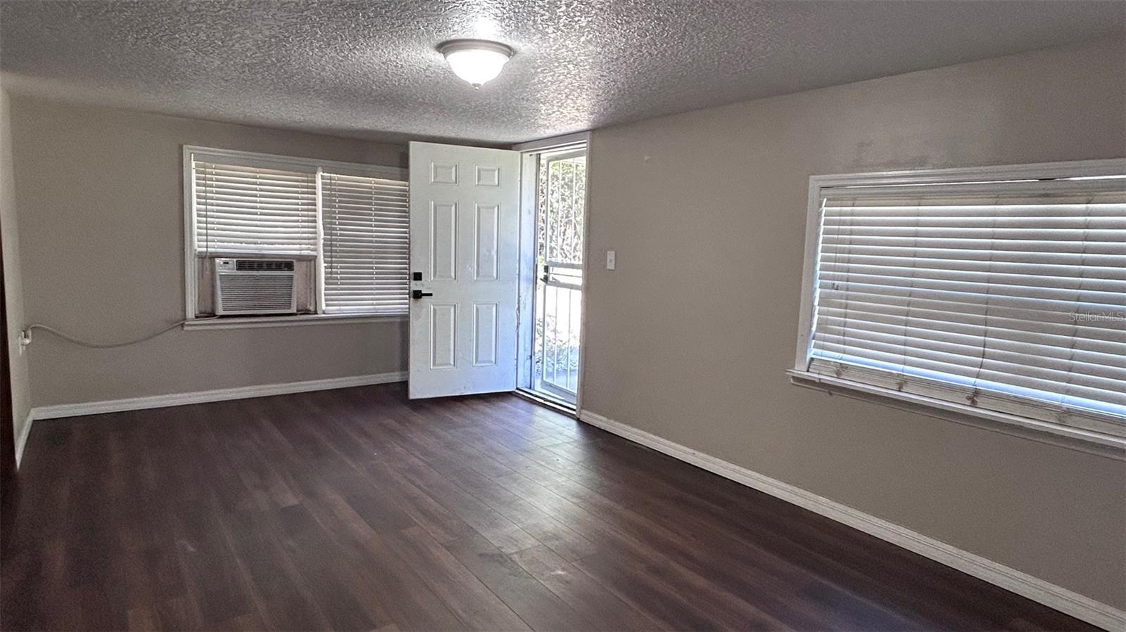 4800 Petroff Ave Property Photo 5