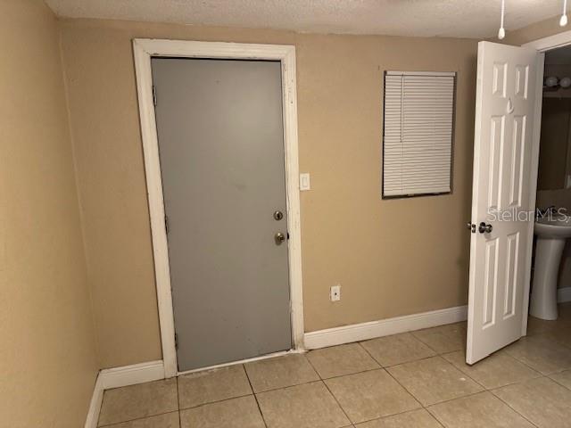 2847 W Harwood St Property Photo 14
