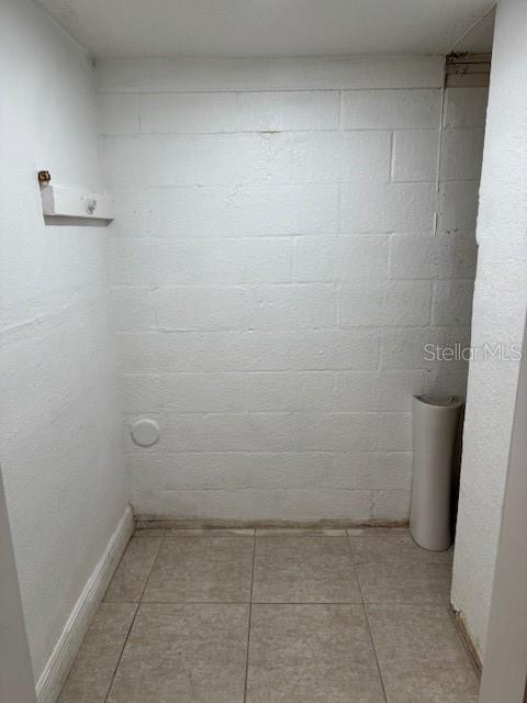 2847 W Harwood St Property Photo 15