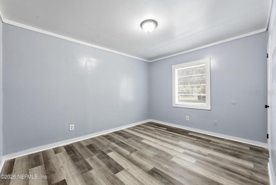 3428 Glen St Property Photo 15