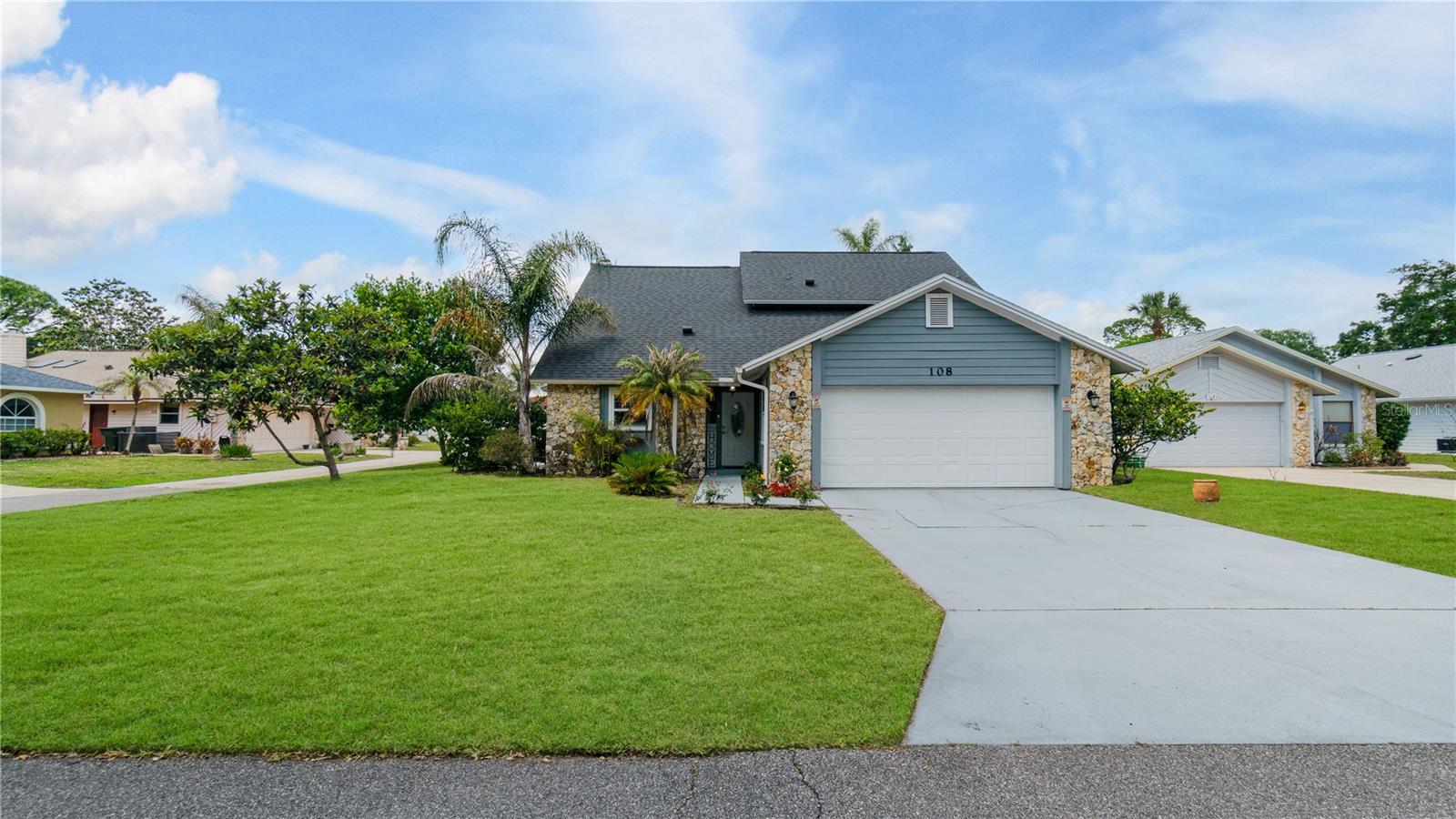 108 Grebe Ct Property Photo 1