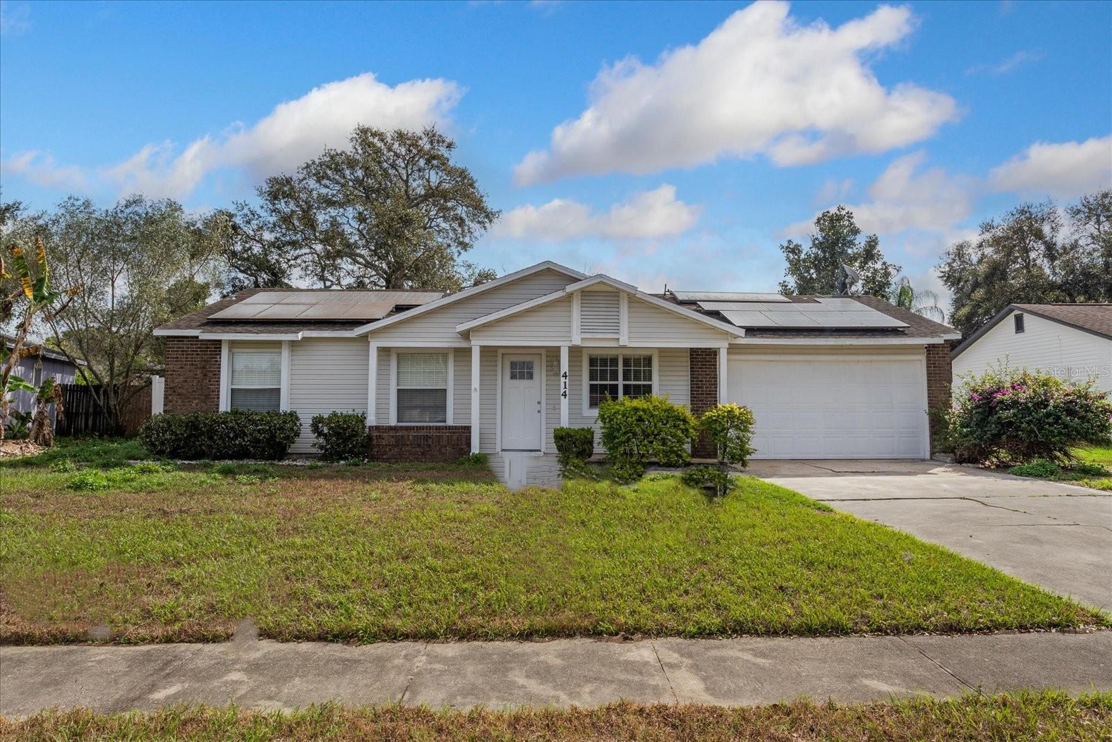 414 TRANQUILLE OAKS DR Property Photo 1
