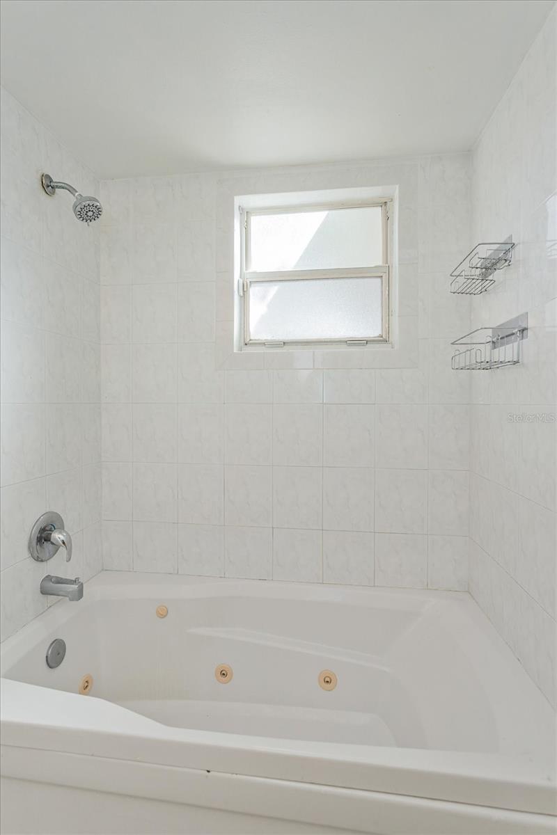 414 Tranquille Oaks Dr Property Photo 13